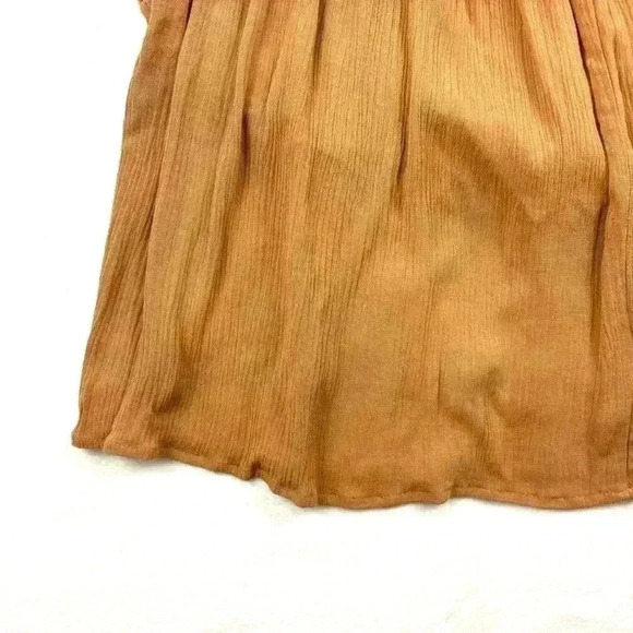 Forever 21  Fawn Embroider Floral Off Shoulder Cropped Boho Peasant Top Size L - Picture 12 of 15
